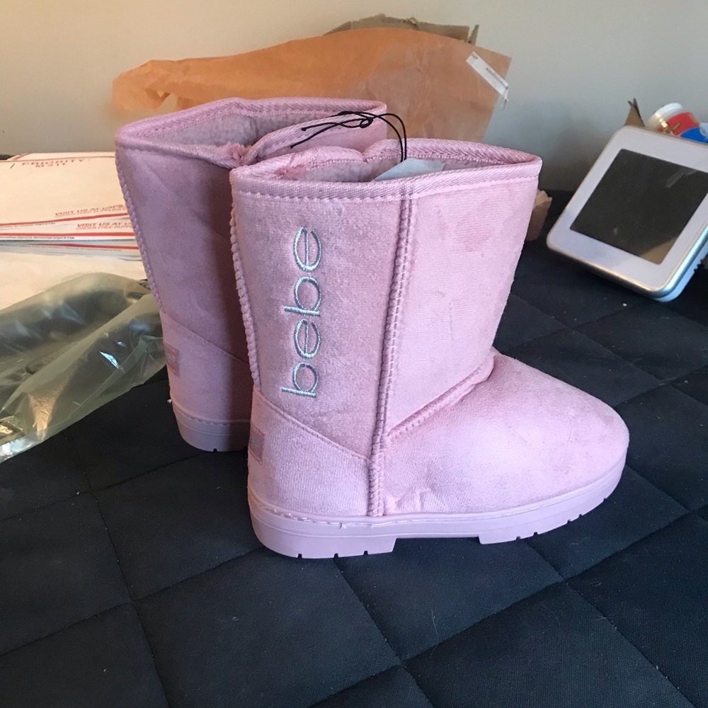 Bebe boots